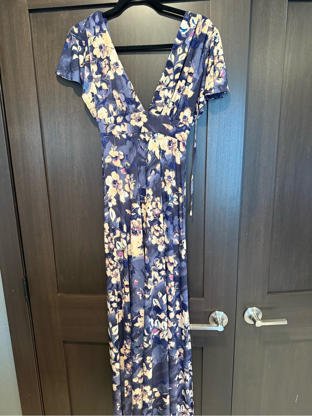 Veronica M Navy Blue Floral V-Neck Maxi Dress